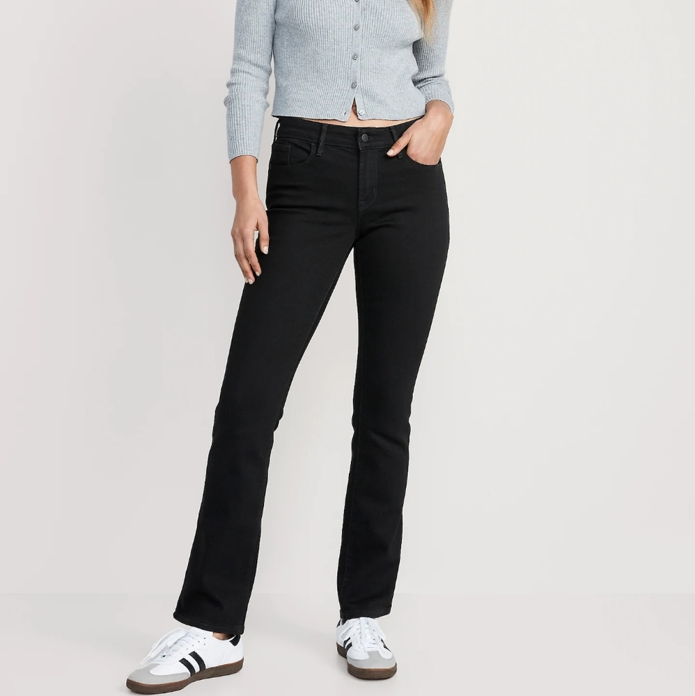 NEW - Mid-Rise Kicker Boot-Cut Jeans - Black - 2 US